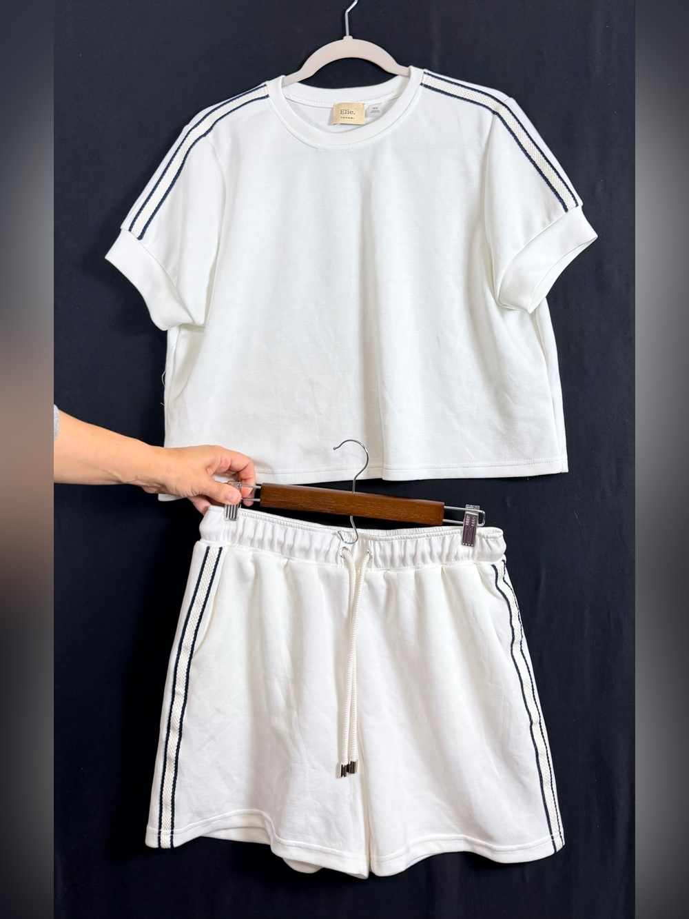 Elie Tahari White Short-Sleeve Sweatshirt and Shorts Set Black Stripes Coastal